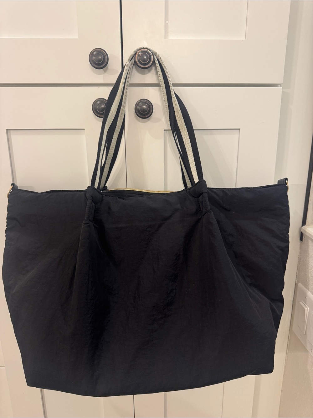 Stella & Dot - Black Tote Bag with Striped Handles & detachable interior pouch